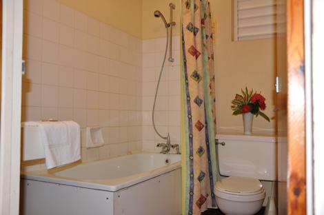 Carib Blue Apartments Oistins Rum bild